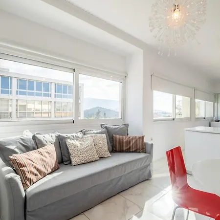 A Diamont In The Center Of Apartment Athens