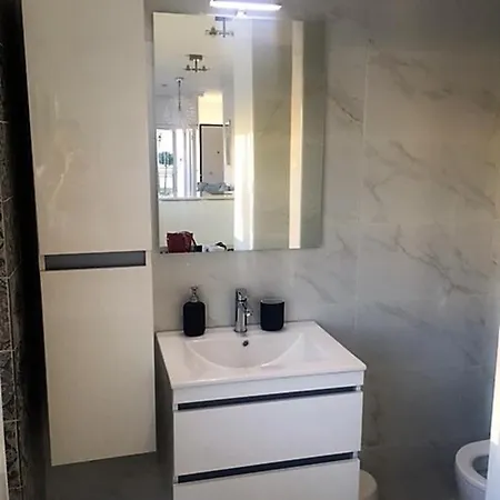 Apartamento A Diamont In The Center Of Atenas